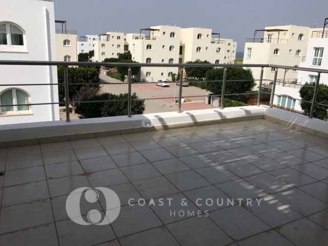 2 BEDROOM Renovated PENTHOUSE *Pre-74 Title Deeds Ready