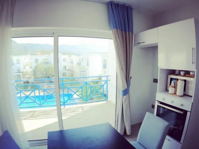 Girne Alsancak Bölgesinde Satılık Full Eşyalı Ortak Havuzlu 2+1 Daire