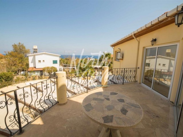 Well-located 4 bedroom sea-view villa