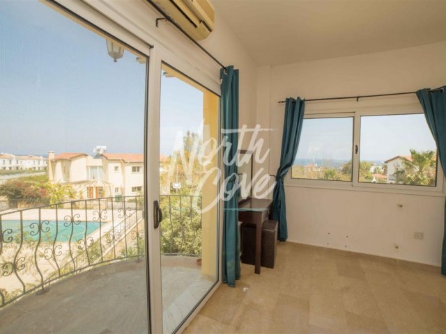 Well-located 4 bedroom sea-view villa