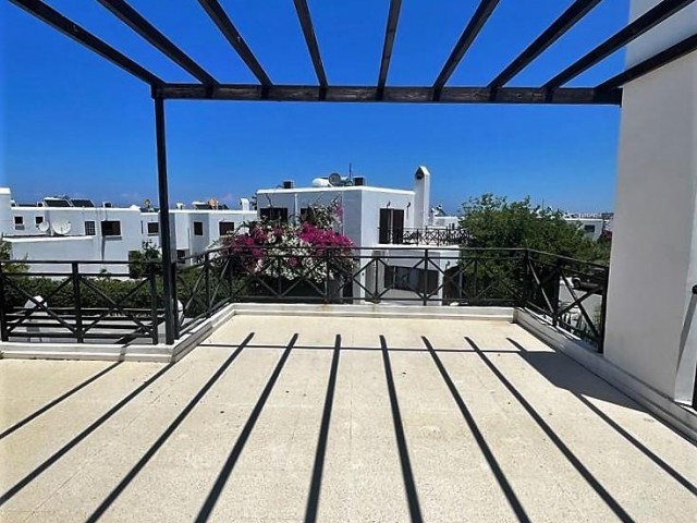 Immaculate 4 Bedroom Sizeable Villa