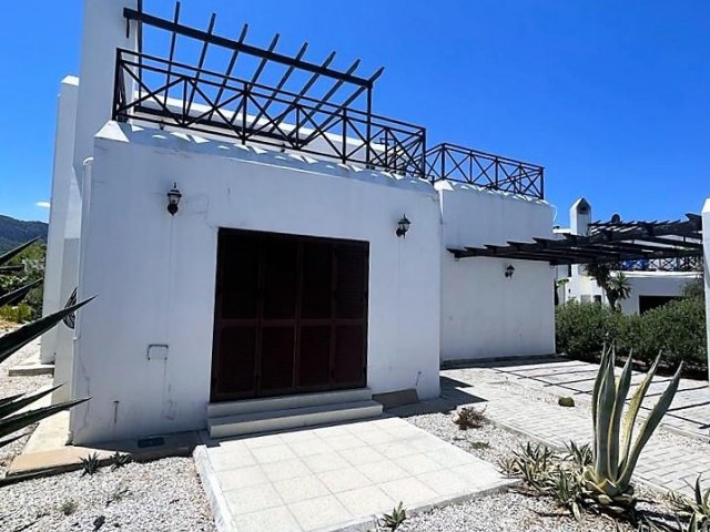 Immaculate 4 Bedroom Sizeable Villa