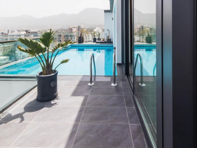 Contemporary 3 Bedroom Luxurious Penthouse Apartment, Central Kyrenia