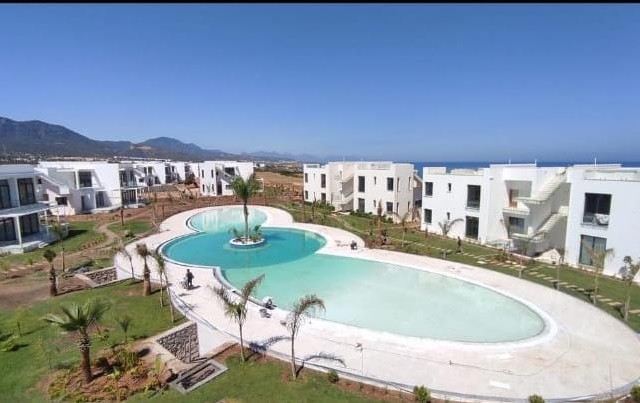 Exceptional Coastal 2 Bedroom Garden Apartment