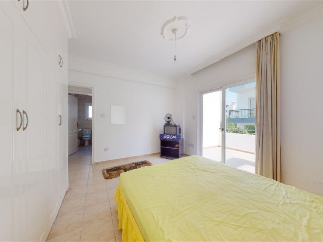 Bright 2 Bedroom Central Apartment