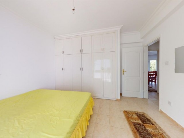 Bright 2 Bedroom Central Apartment
