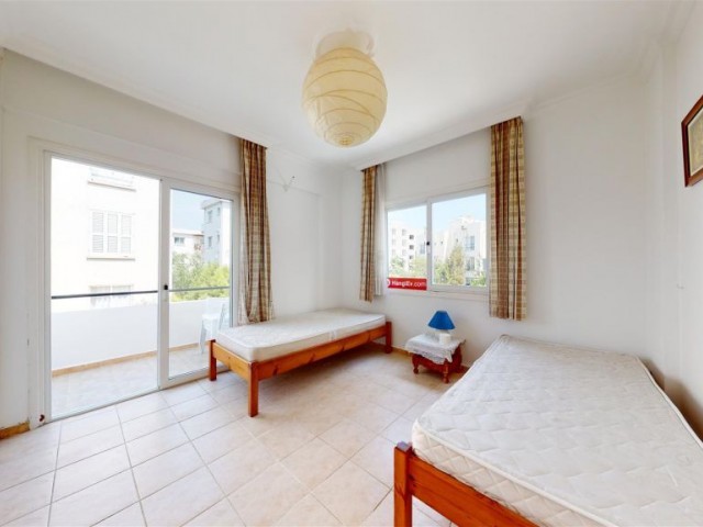 Bright 2 Bedroom Central Apartment