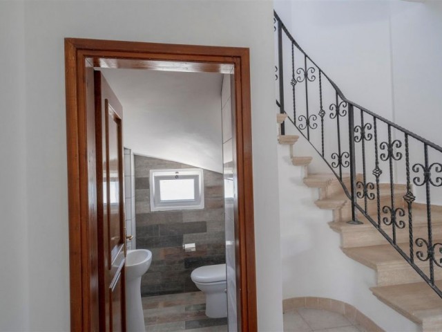 Bright 4 Bedroom Well situated Villa