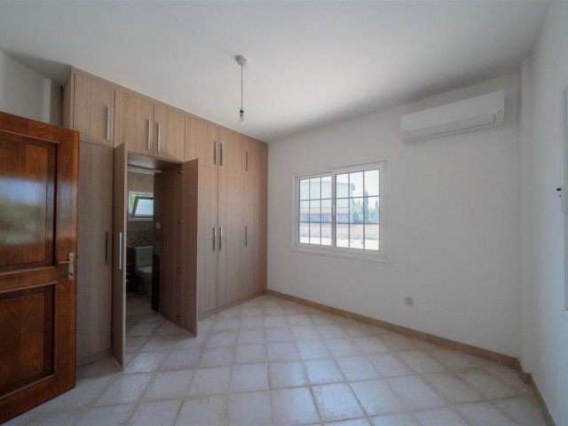 Bright 4 Bedroom Well situated Villa