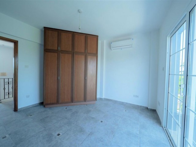 Bright 4 Bedroom Well situated Villa