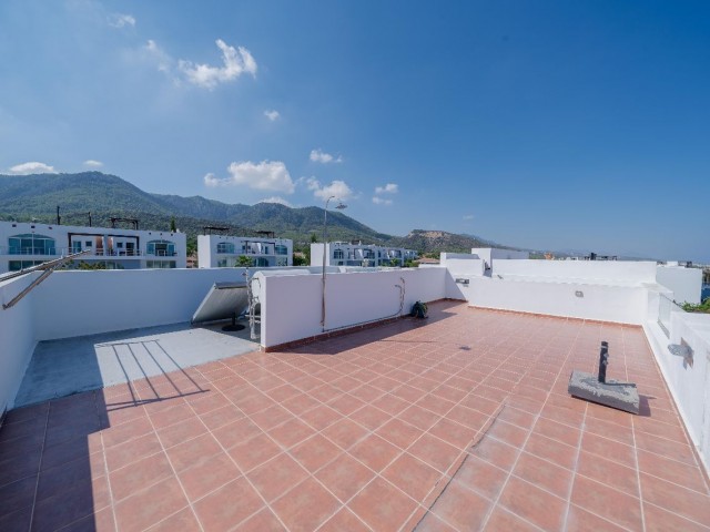 Alluring 2 Bedroom Mountain And Sea View Apartment