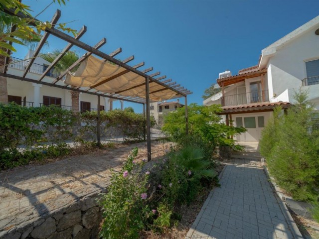 Villa Zu verkaufen in Alsancak, Kyrenia