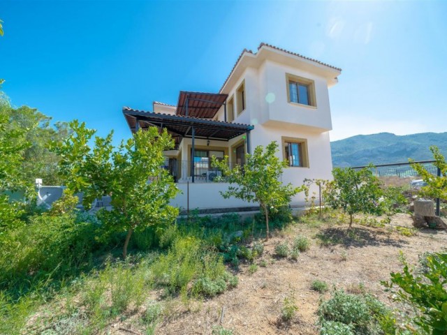 Villa Zu verkaufen in Arapköy, Kyrenia