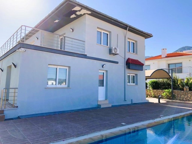 Villa Zu verkaufen in Karşıyaka, Kyrenia