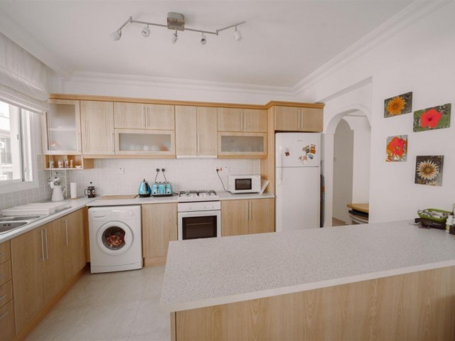 Well Situated 3 Bedroom Bright Apartment