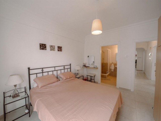 Well Situated 3 Bedroom Bright Apartment