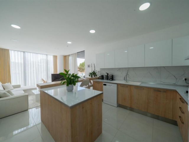 Luxury 2 Bedroom Garden Apartment