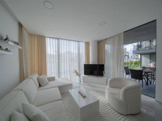 Luxury 2 Bedroom Garden Apartment