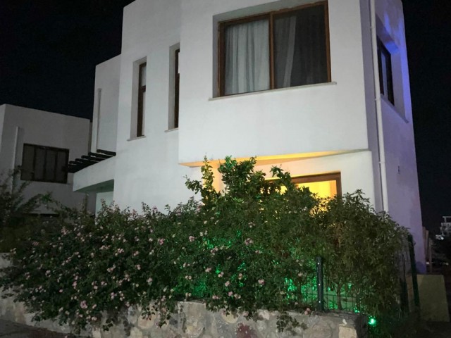 Villa Zu verkaufen in Alsancak, Kyrenia