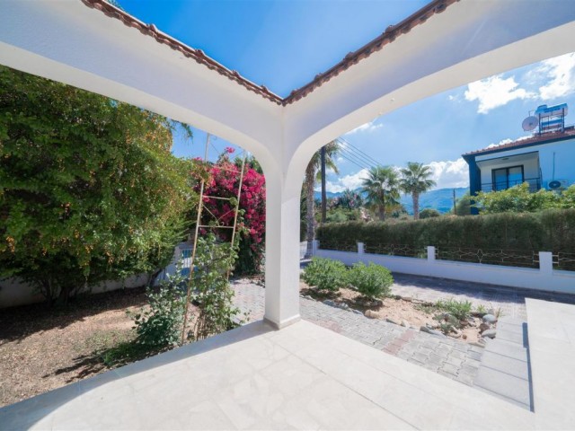 Villa Zu verkaufen in Alsancak, Kyrenia