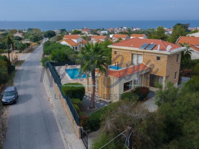 Villa Zu verkaufen in Karşıyaka, Kyrenia