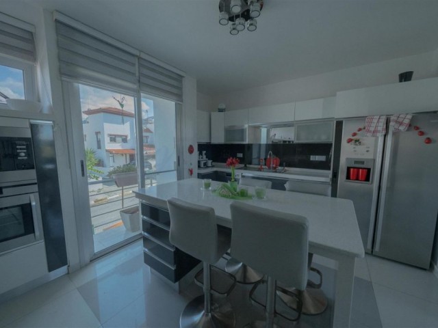 Penthouse Zu verkaufen in Doğanköy, Kyrenia