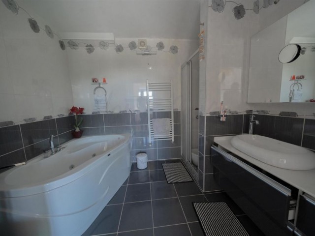 Penthouse Zu verkaufen in Doğanköy, Kyrenia