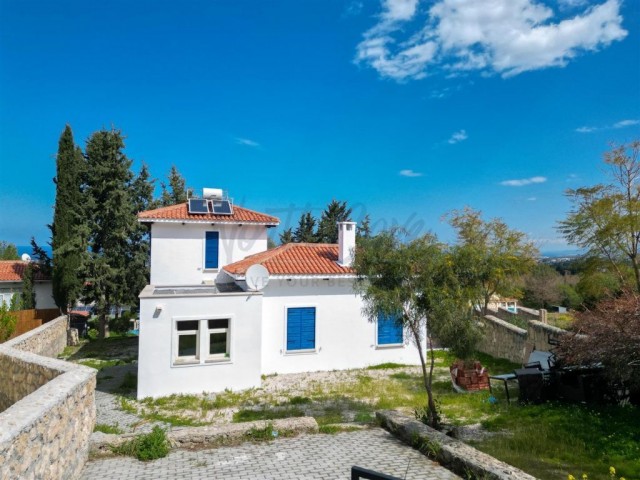 Villa Zu verkaufen in Bellapais, Kyrenia