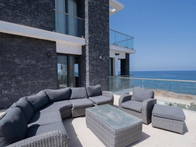 Luxurious Beachfront Villa with Spectacular Sea & Mountain Views