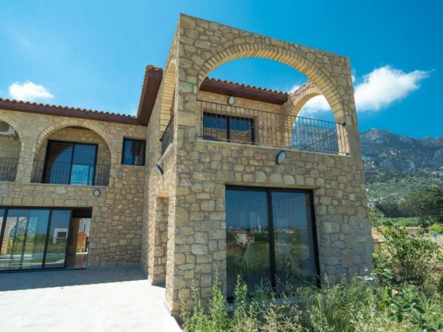 Serene 4-Bedroom Villa with Enchanting Traditional Cypriot Charm