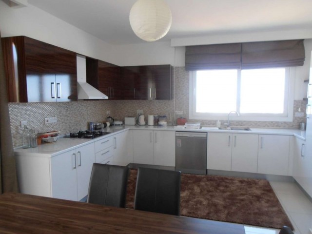 3+1 CENTRAL GIRNE PENTHOUSE