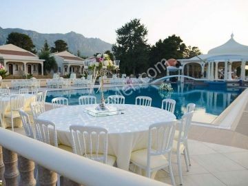 Kyrenia ist zu 90 Prozent fertig 5-Sterne-und Casino-Hotel..... ** 