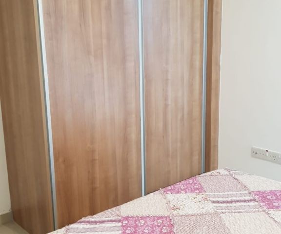 Kıbrıs Girnede kiralık 2+1 (20 Temmuz Futbol statyumu ve 3D coffe shope yani...)