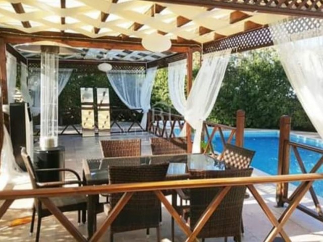 Kyrenia, Bellapais Gorgeous 5 bedroom villa .Privet pool and garden.Turkish title deed. 