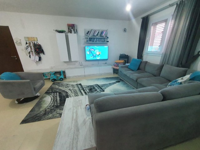 Flat For Sale in Karaoğlanoğlu, Kyrenia