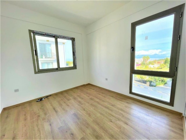  Lapta,Girne.Walk distance to beach also to main street.Ready to move in.