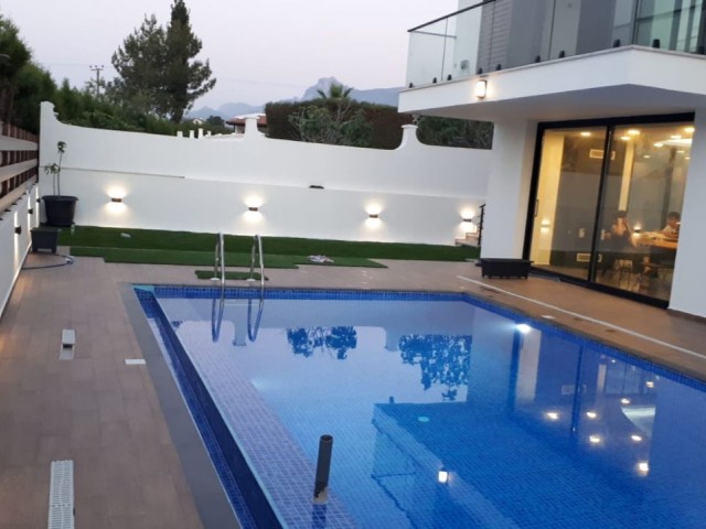 6 bedroom villa with pool 6x20meter,cinema, turkish bath,sauna ect