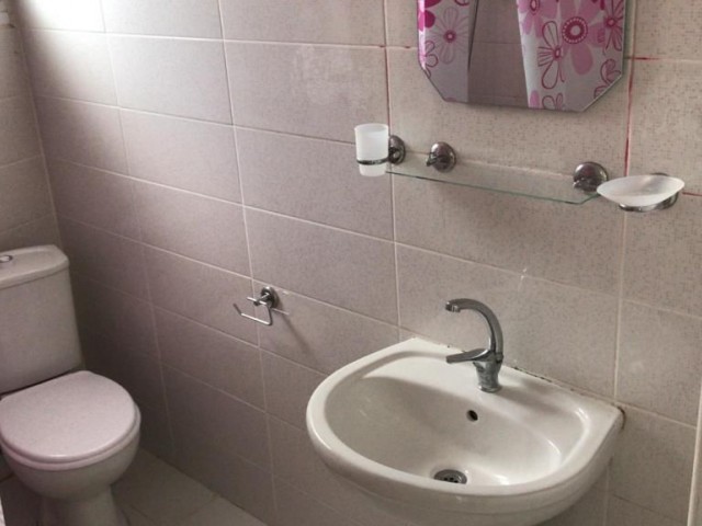 Flat To Rent in Karaoğlanoğlu, Kyrenia