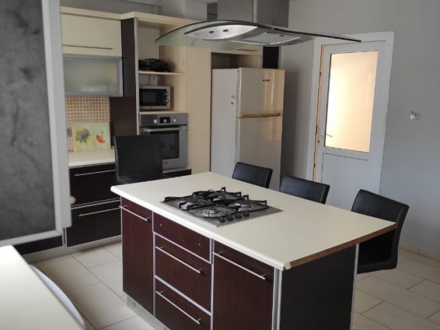 Penthouse Mieten in Girne Merkez, Kyrenia