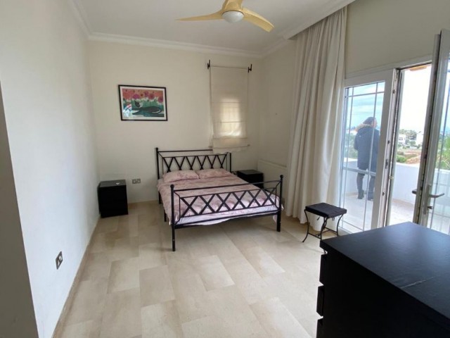 3 bedroom renovated villa ready to move in Escape Beach area