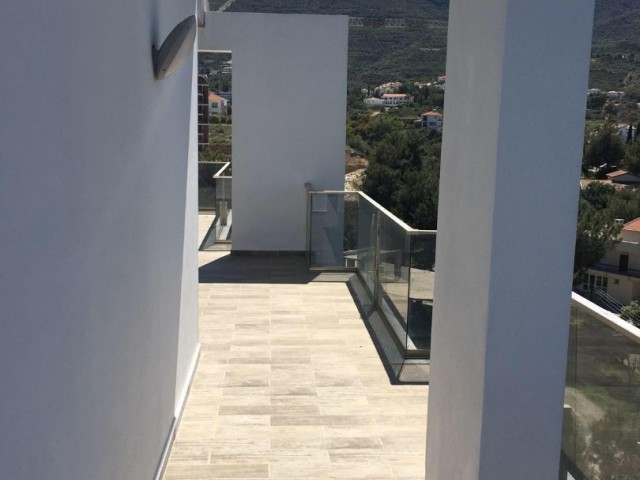 Dublex penthouse 190 m2  near by Feo Elegance Kyrenia.Deeds ready.