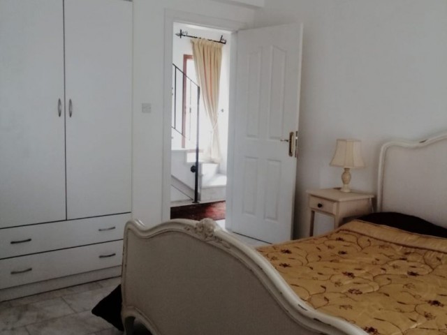 Girne Esentepe günlük kiralık villa, özel havuzlu( tek gün ve organizasyonlarda  insan sayısına göre  fiyat değişir)