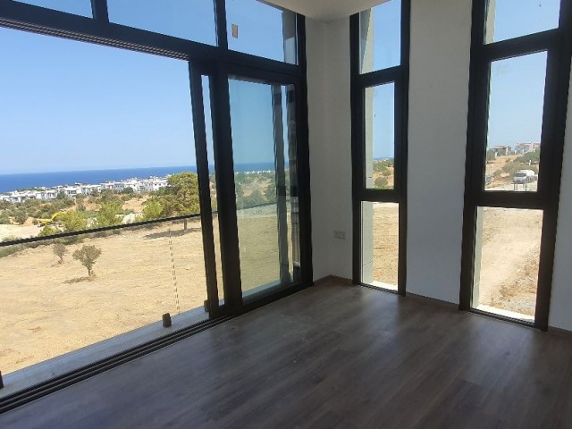 Kyrenia Escape Beach area 4+1 detached villa.Full sea view, pool view...(Equivalent Title Deed)Finished 275,000 STG, they will be finished after 1 year 250,000 STG ** 