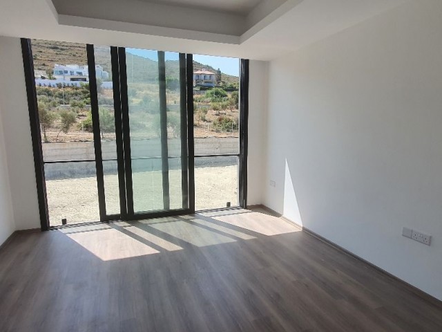 Kyrenia Escape Beach area 4+1 detached villa.Full sea view, pool view...(Equivalent Title Deed)Finished 275,000 STG, they will be finished after 1 year 250,000 STG ** 