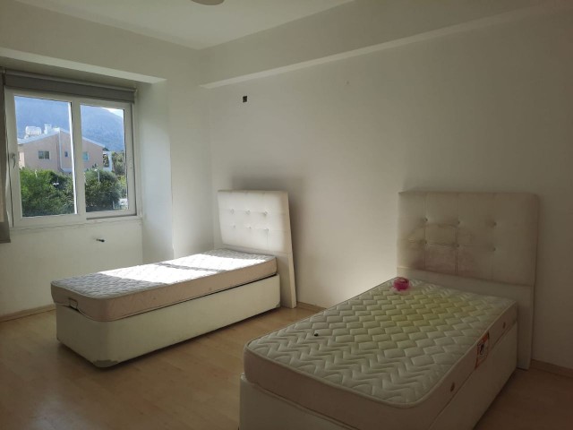 Sefront 2 bedroom 170 m2 property for rent...fully furnished