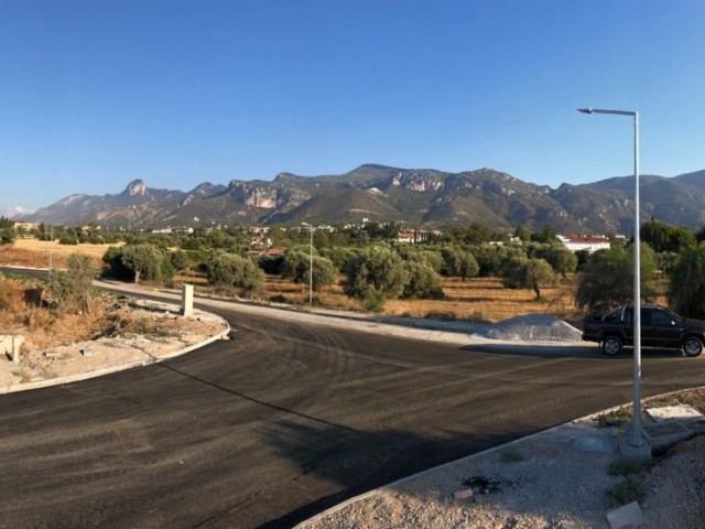 Equivalent and Turkish title deed lands in a perfect location in Ozanköy, Girne, with all infrastructure ready. piece of land ** 