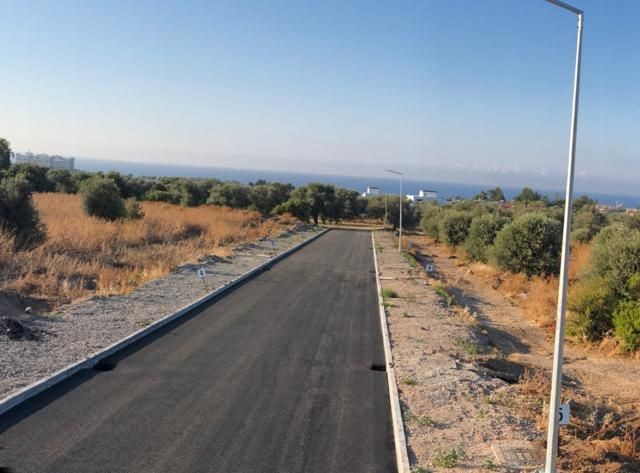 Equivalent and Turkish title deed lands in a perfect location in Ozanköy, Girne, with all infrastructure ready. piece of land ** 