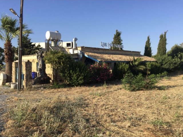 In Girne Lapt, 30 meters from the sea, the Antik Fisherman&#39;s Restaurant is for rent. No Air Money... Still in operation... ** 