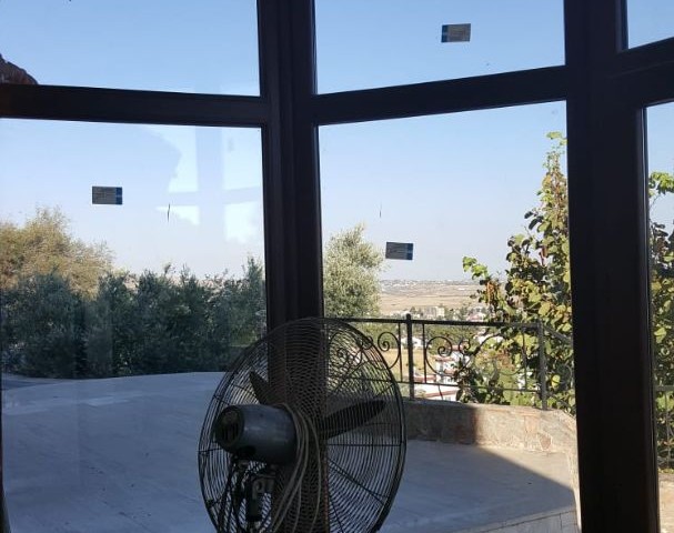 6 + 2 room villa in Kyrenia Ağırdag....Turkish title deed.within 3.5 acres.The whole of Nicosia is at your feet from a bird's Eye view... ** 