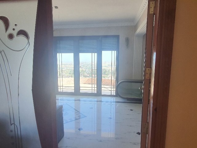 6 + 2 room villa in Kyrenia Ağırdag....Turkish title deed.within 3.5 acres.The whole of Nicosia is at your feet from a bird's Eye view... ** 